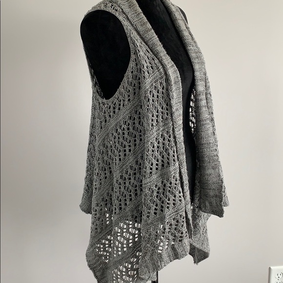 Waterfall Vest with open front - Picture 3 of 6